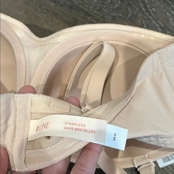 (2) NWT Rline Bra - Picture 6 of 6